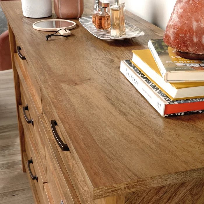 Mccaslin 6 - Drawer Dresser - Afday